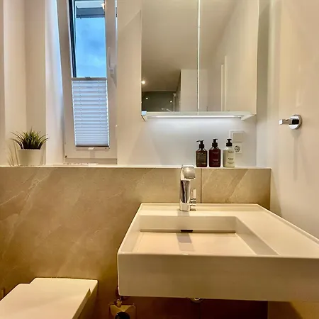 Luxuswohnung, Airport-messe Fusslaeufig Erreichbar 1 * Dusseldorf