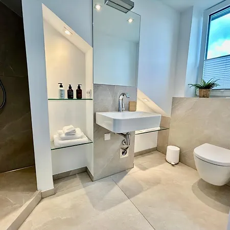 Apartment Luxuswohnung, Airport-messe Fusslaeufig Erreichbar 1 *